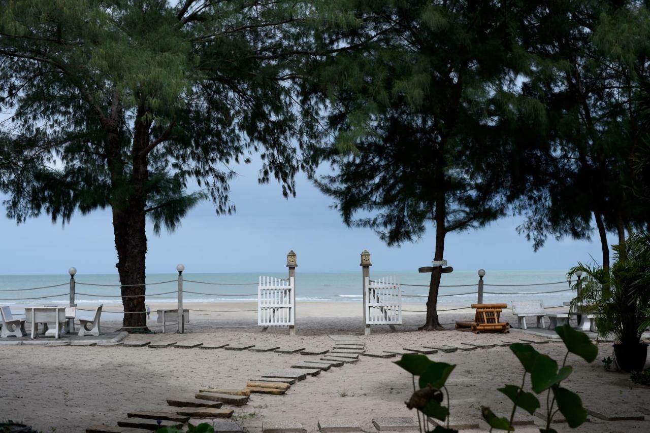 Baan Kratom Tong By The Sea Villa Ча Ам Екстериор снимка