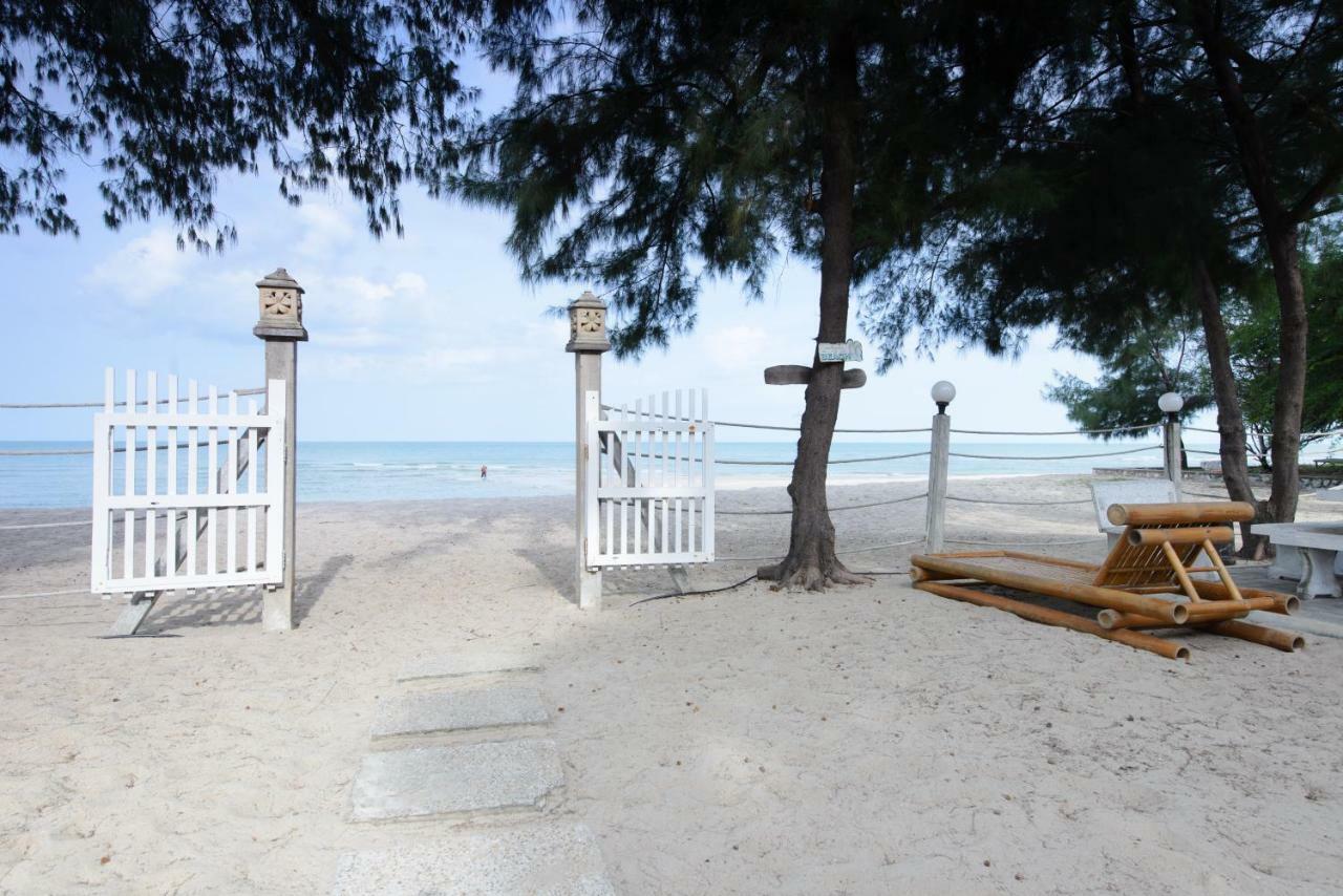 Baan Kratom Tong By The Sea Villa Ча Ам Екстериор снимка