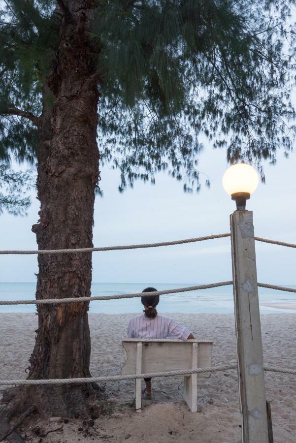 Baan Kratom Tong By The Sea Villa Ча Ам Екстериор снимка