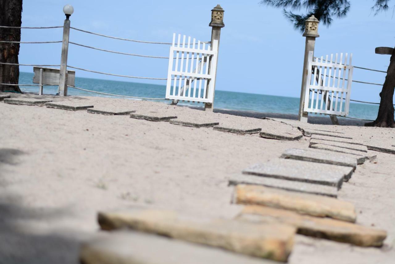 Baan Kratom Tong By The Sea Villa Ча Ам Екстериор снимка